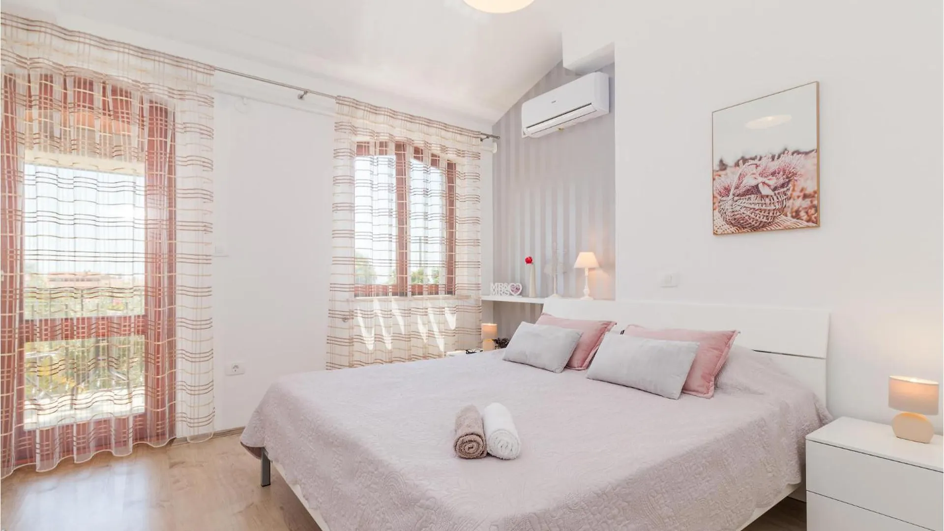 Gorgeous Home In Galizana With Kitchen