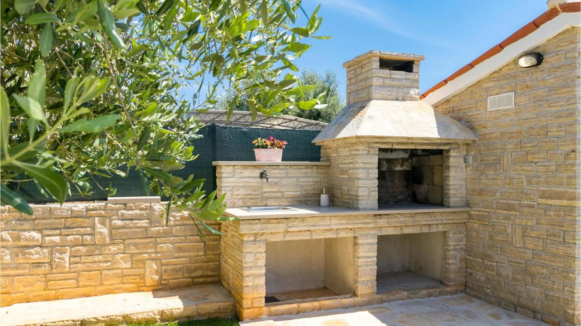 Gorgeous Home In Galizana With Kitchen 0*,  Croatia