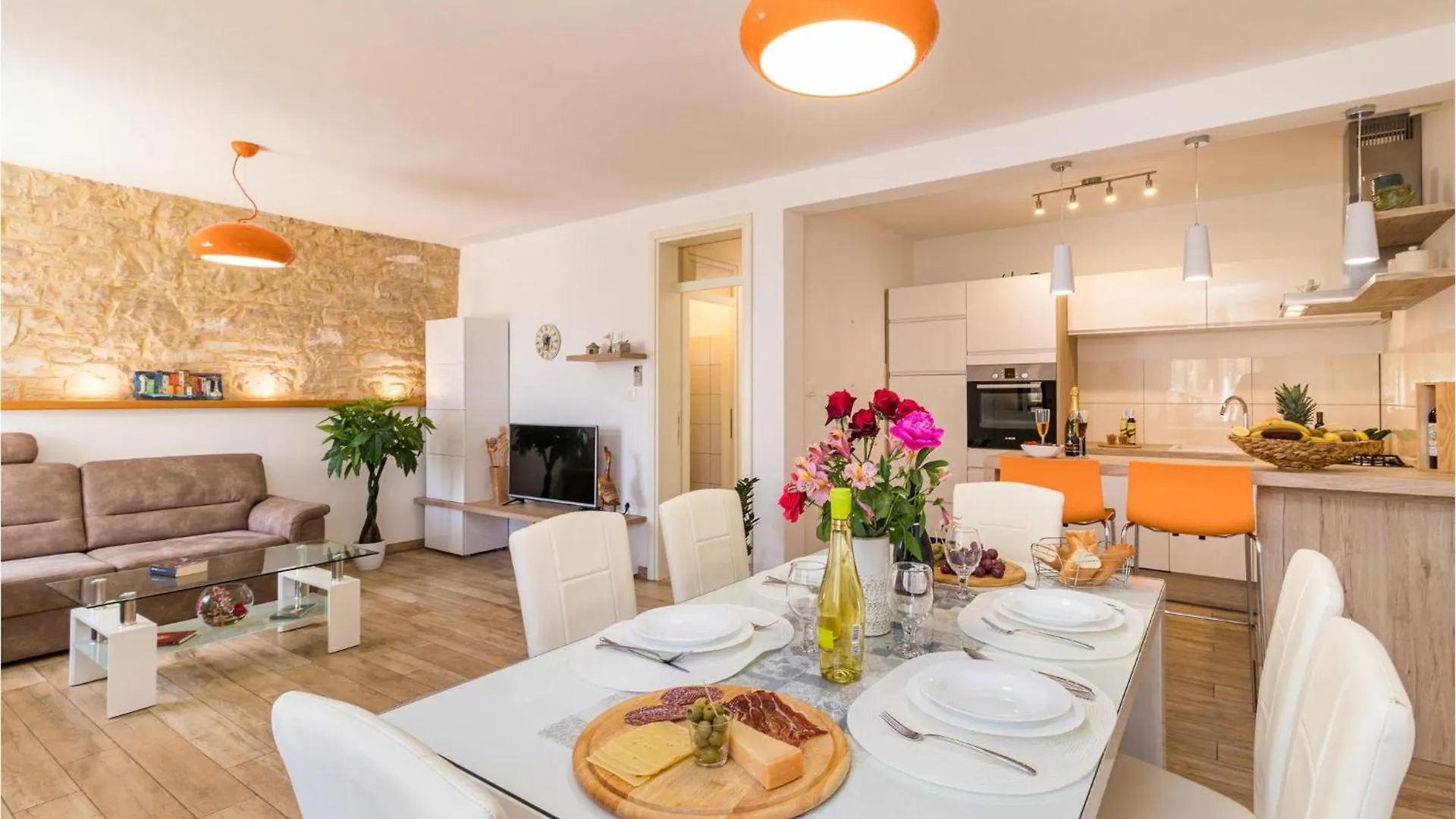 Gorgeous Home In Galizana With Kitchen Holiday home